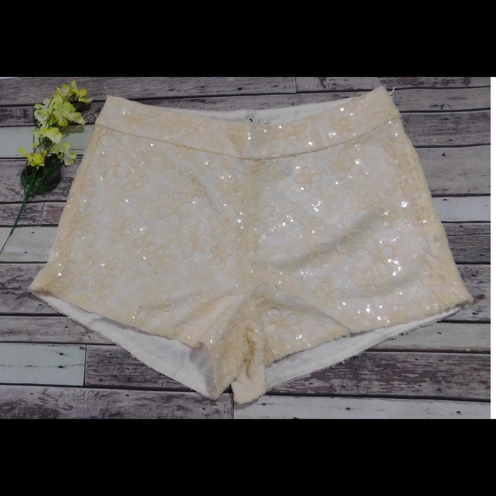 Sequin shorts PRICE FIRM